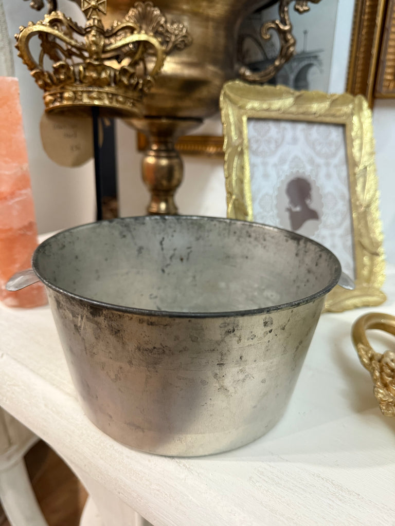 Vintage Made In France Soufflé Tin