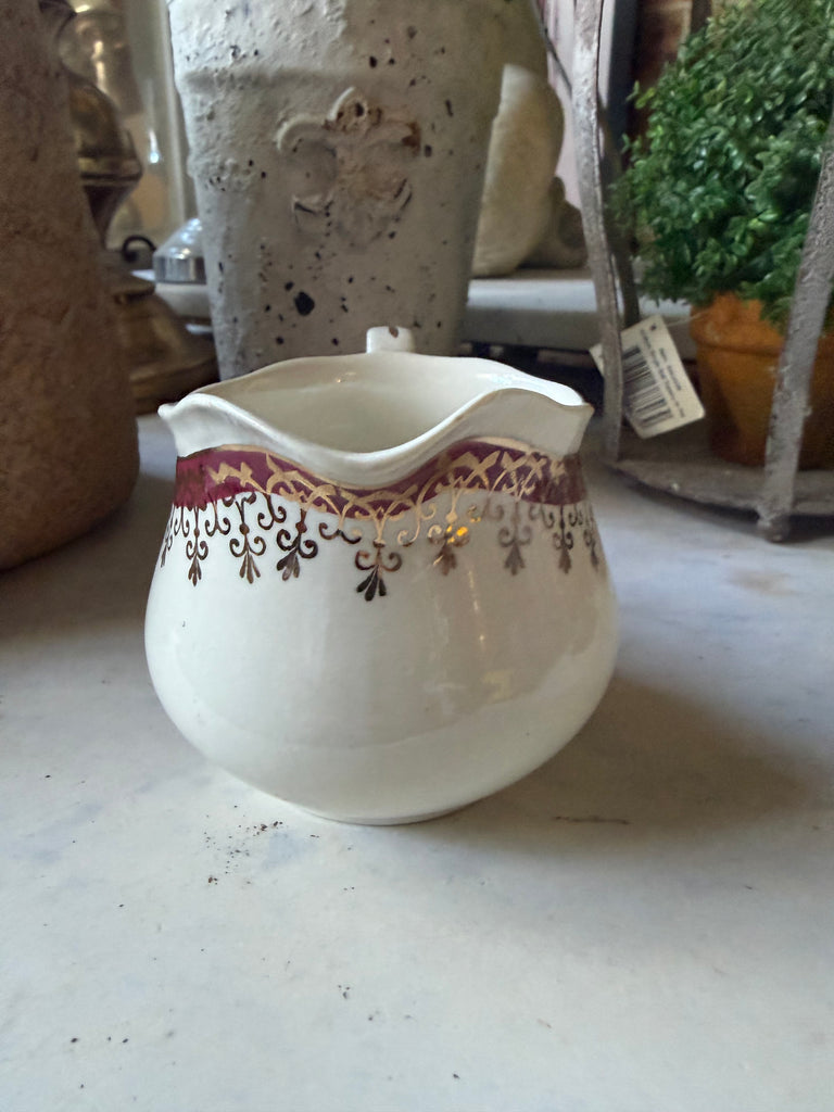Alfred Meakin England “Balmoral” Creamer