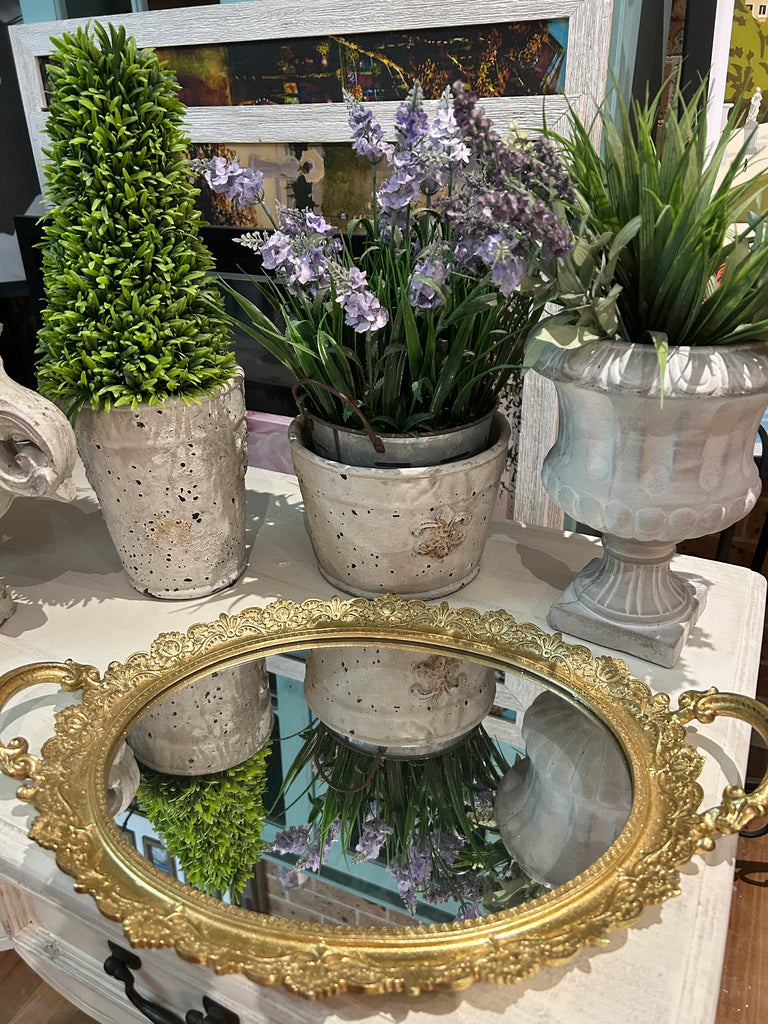 Gold coloured mirrored tray