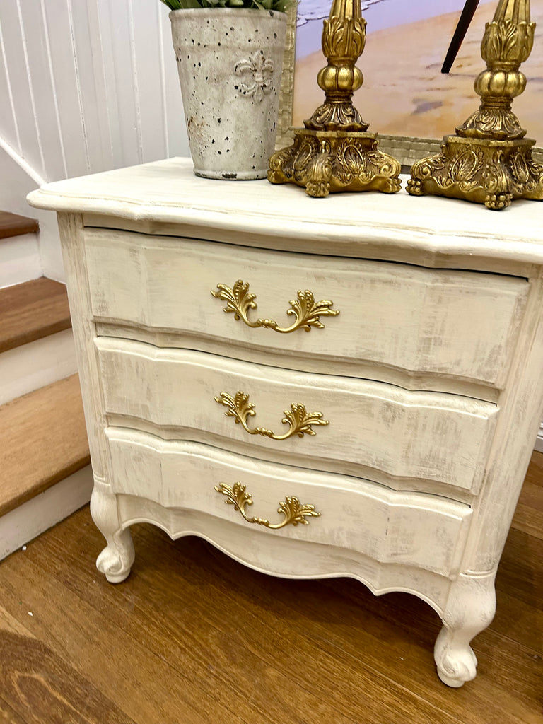 2 x Vintage Berryman French Provincial Style Bedside Tables