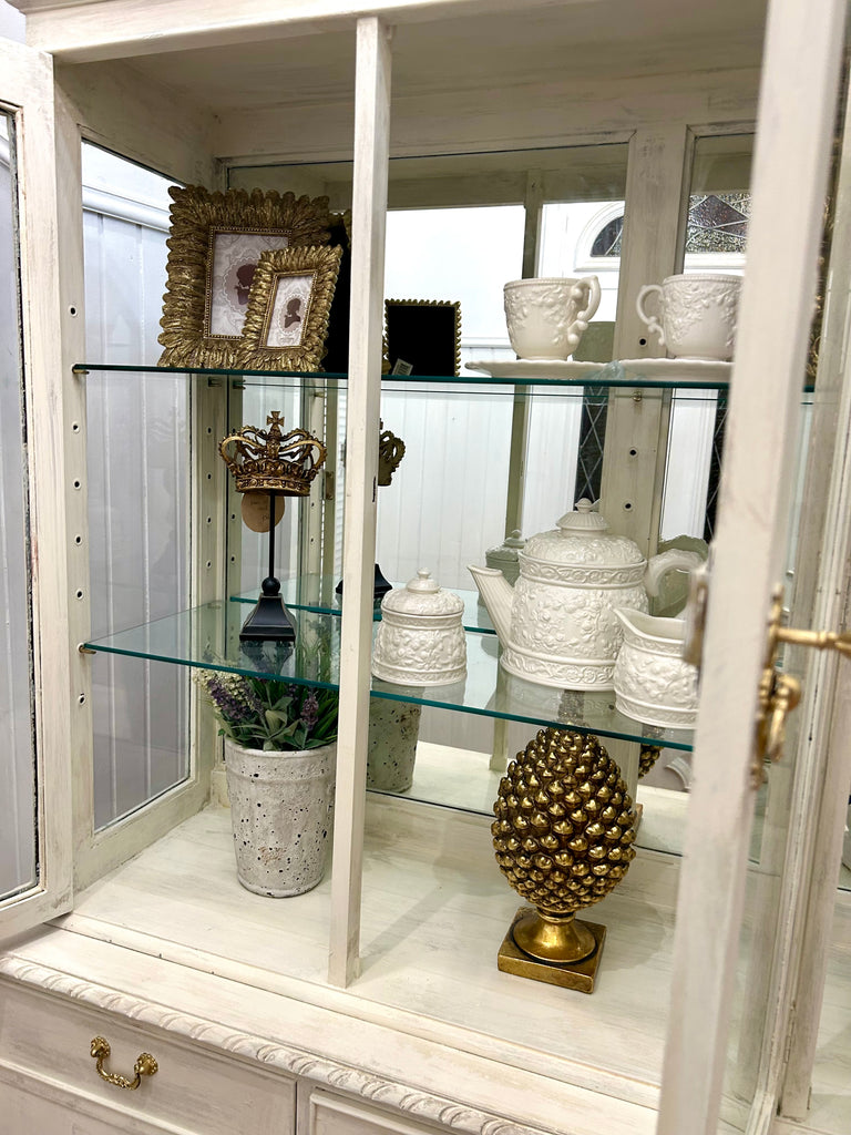 Vintage Buffer & Hutch