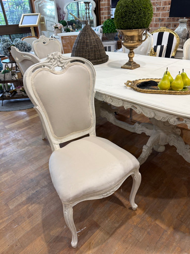 Vintage French Provincial Style 6 - 8 Seater Dining Table and 6 Chairs