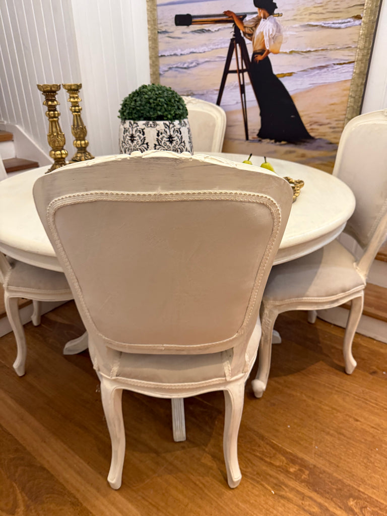 French Provincial Style Dining Table and 4 Chairs