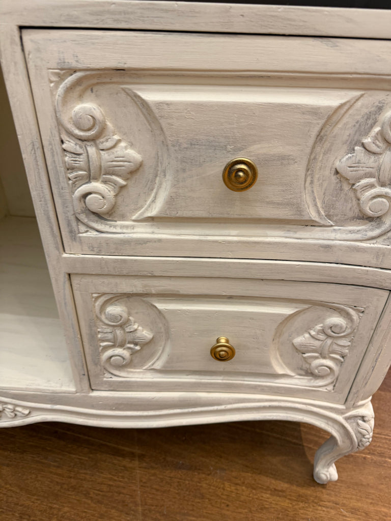 French Provincial Style Dresser/ Sideboard