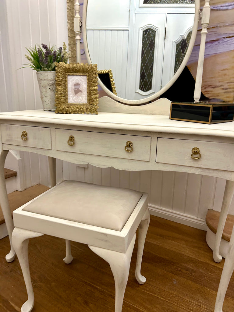 Vintage Queen Anne Dressing Table and Stool