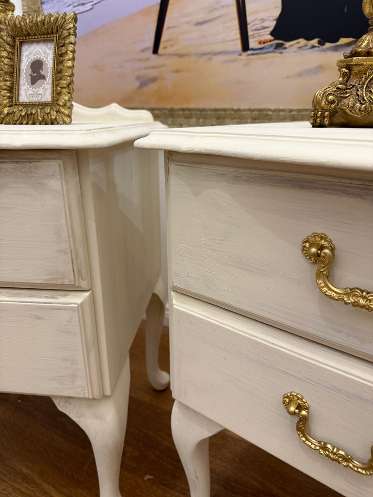 2 x Vintage Queen Anne French Provincial Style Bedside Tables