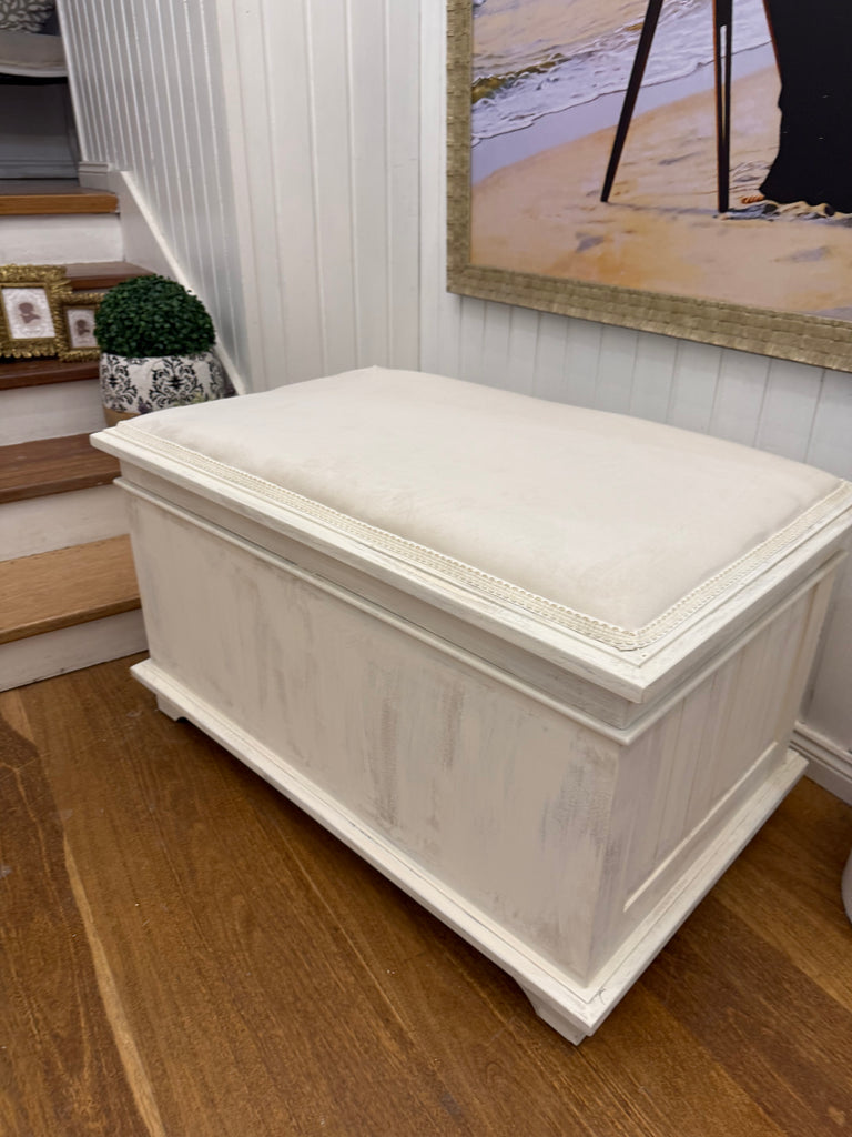French Provincial Style Blanket Box/ Bench Seat