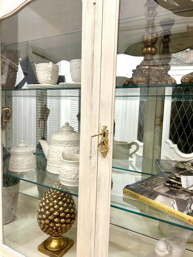 Vintage Buffer & Hutch