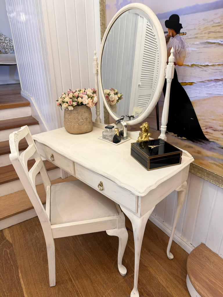 Small Vintage Queen Anne French Provincial Style Dressing and Chair