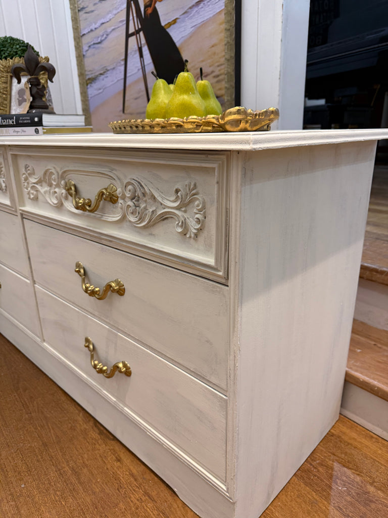 Vintage French Provincial Style Dresser/ Lowboy Drawers