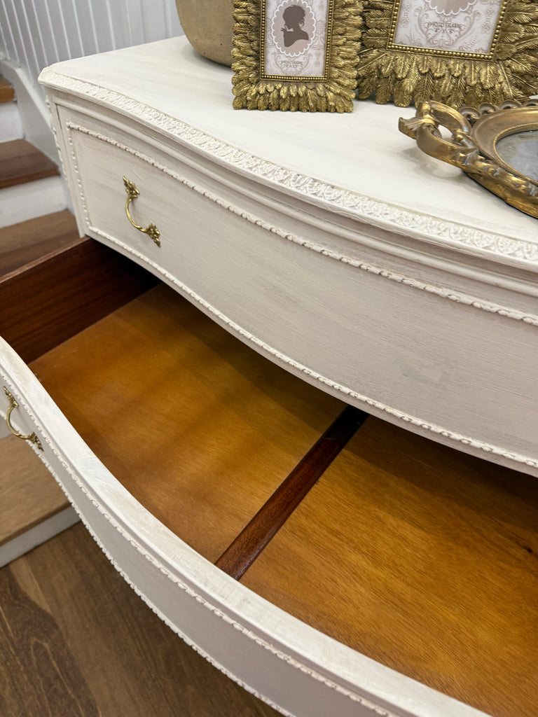 Vintage French Provincial Style Tallboy/Drawers