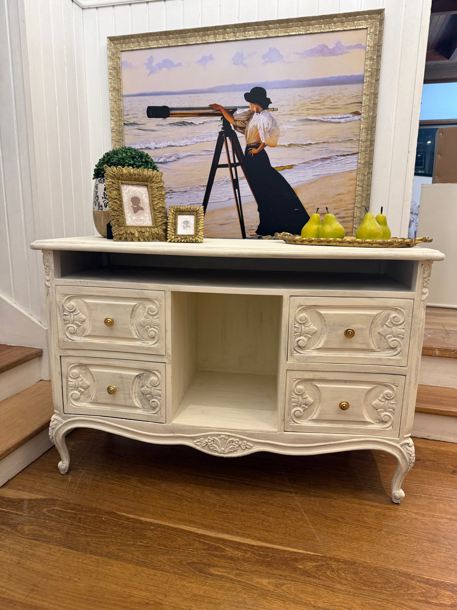 French Provincial Style Dresser/ Sideboard