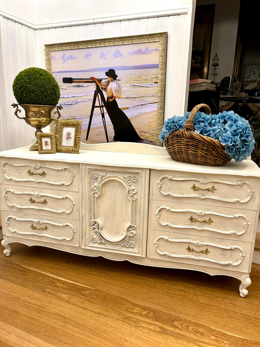 Vintage Dresser/ TV unit