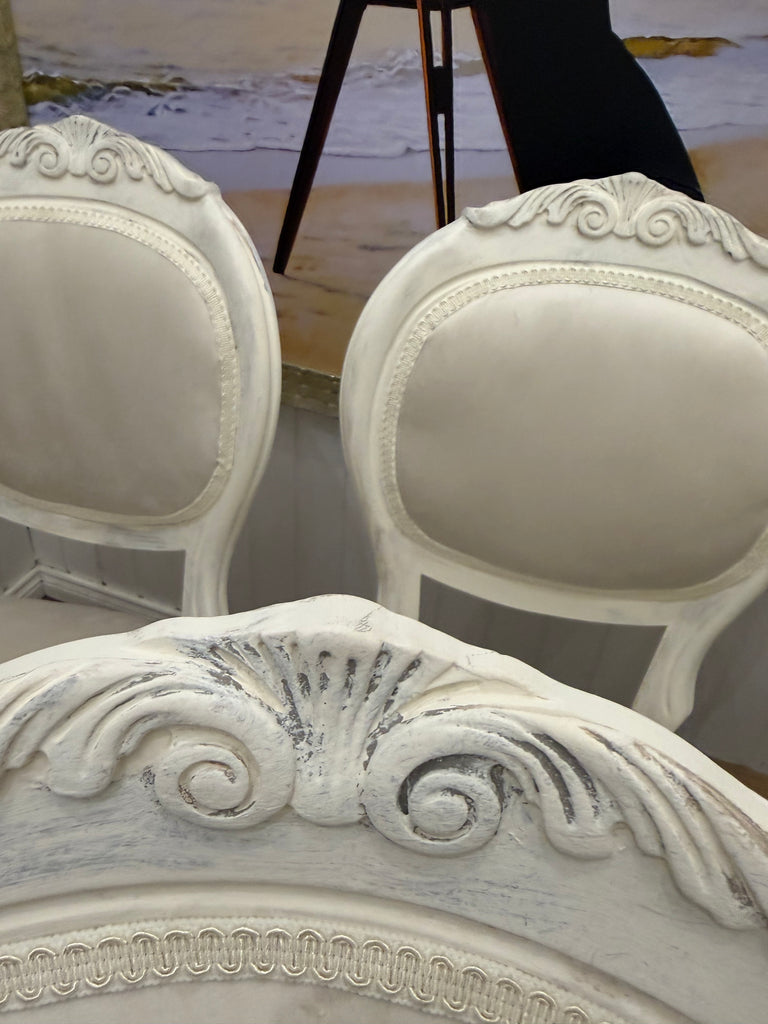 6 x Vintage Queen Anne French Provincial Style Dining Chairs