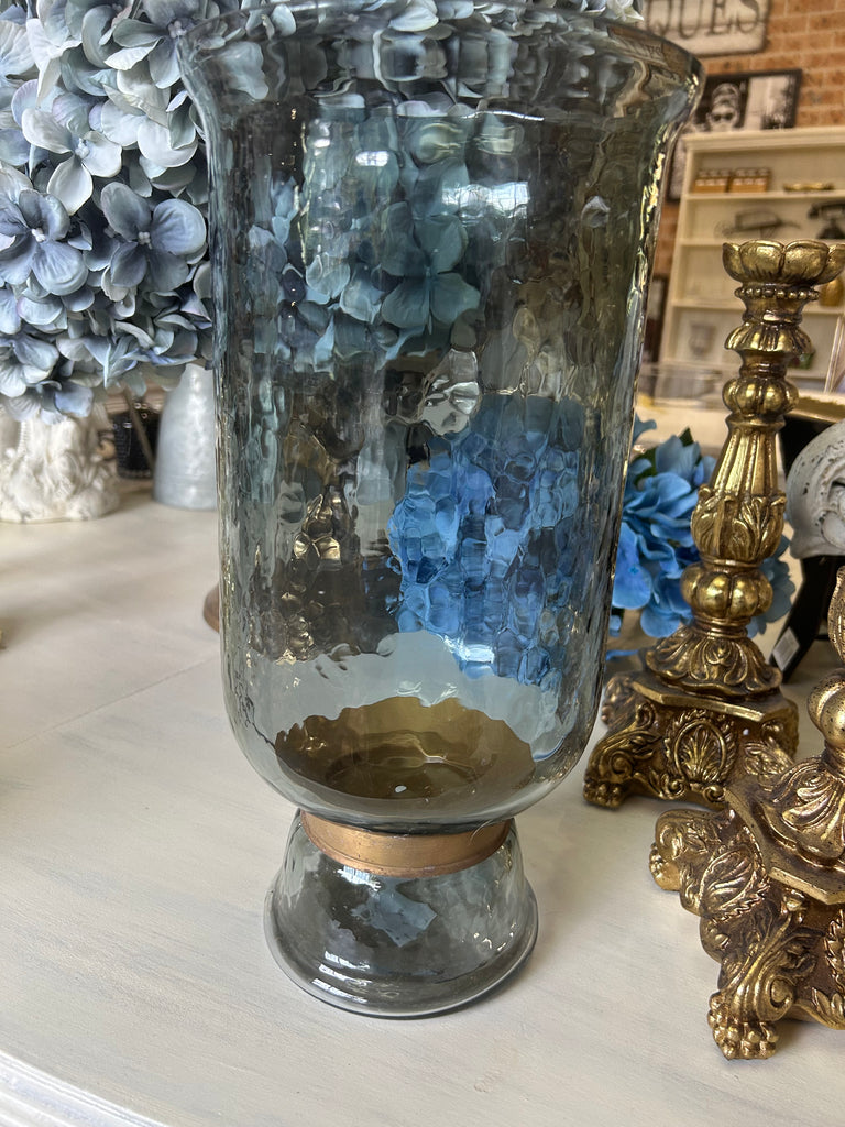 Glass vase/ hurricane