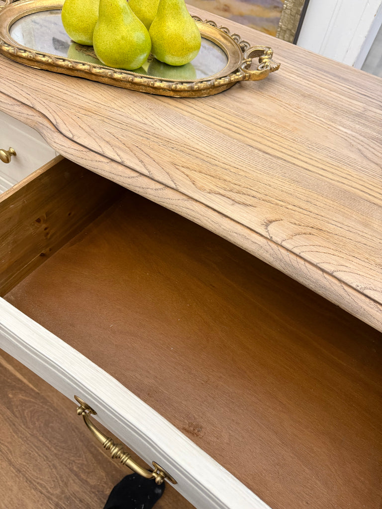 French Provincial Style Dresser/Drawers