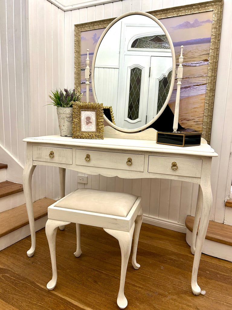 Vintage Queen Anne Dressing Table and Stool