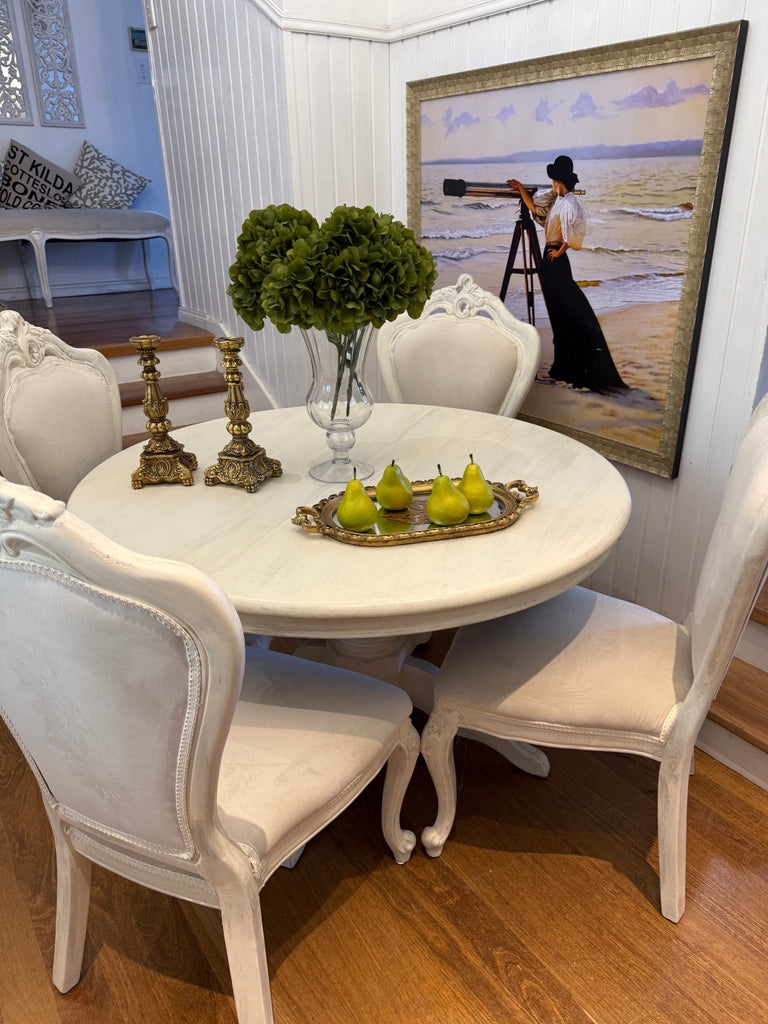 Vintage French Provincial Style Dining Table and 4 Chairs