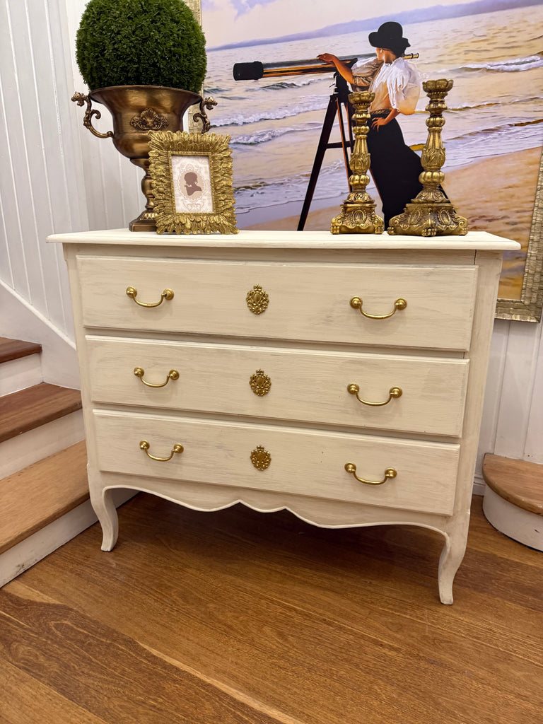 French Provincial Style Dresser/ Drawers