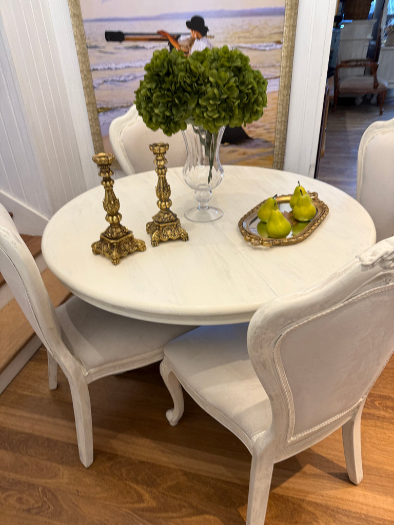 Vintage French Provincial Style Dining Table and 4 Chairs