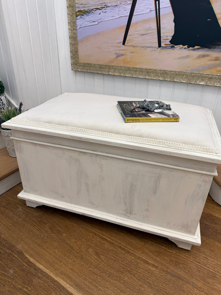 French Provincial Style Blanket Box/ Bench Seat