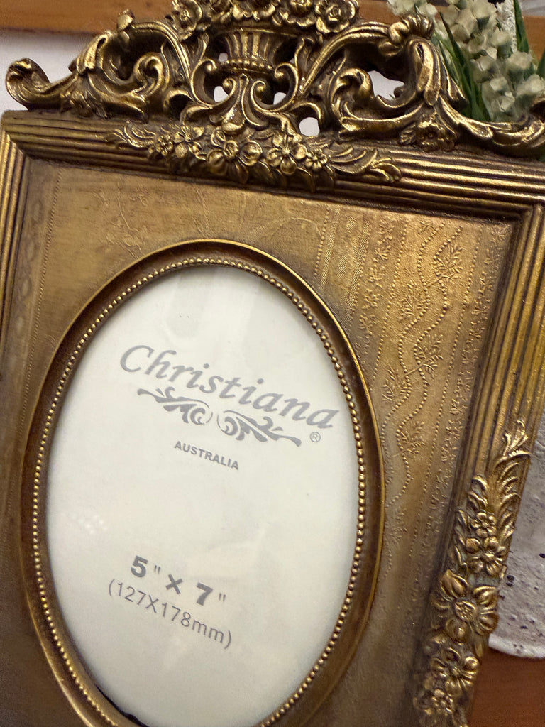 Antique Gold with Oval Face Frame
