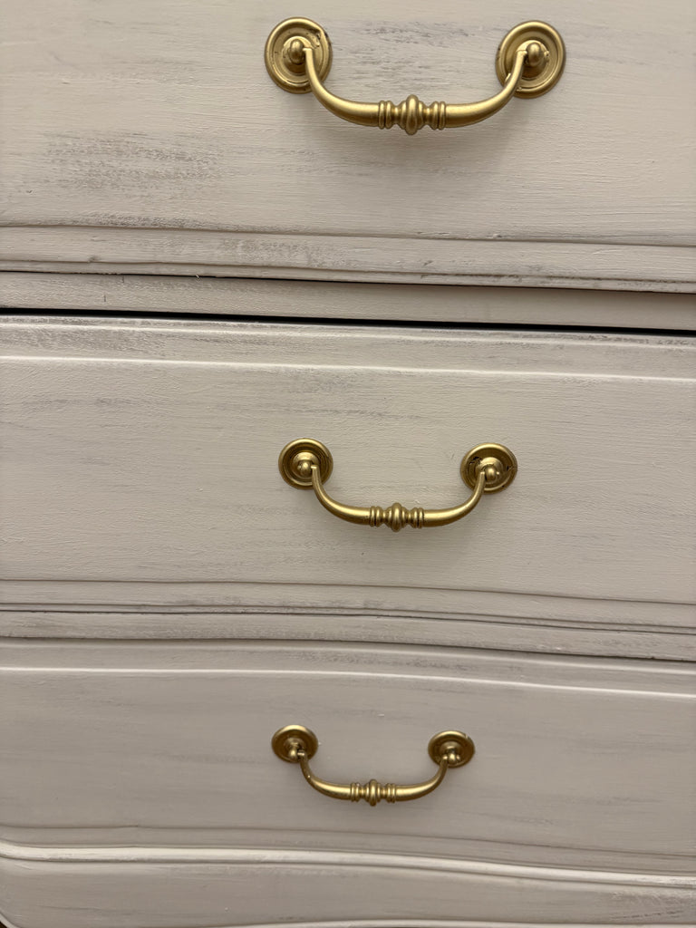 French Provincial Style Dresser/Drawers