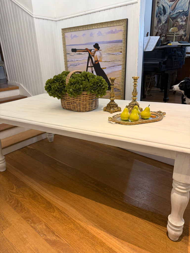 6 seater solid wood Dining Table