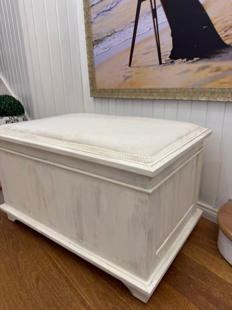 French Provincial Style Blanket Box/ Bench Seat