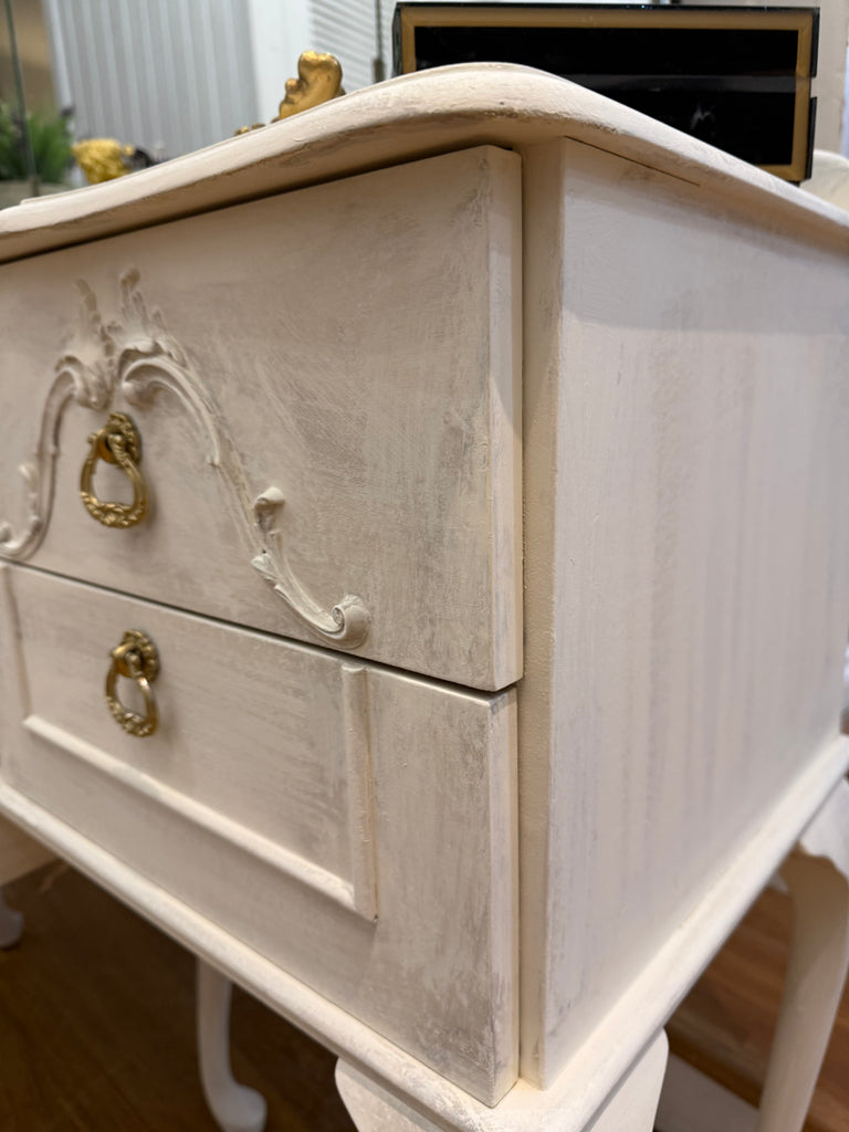 Vintage Queen Anne French Provincial Style Dressing Table and Stool