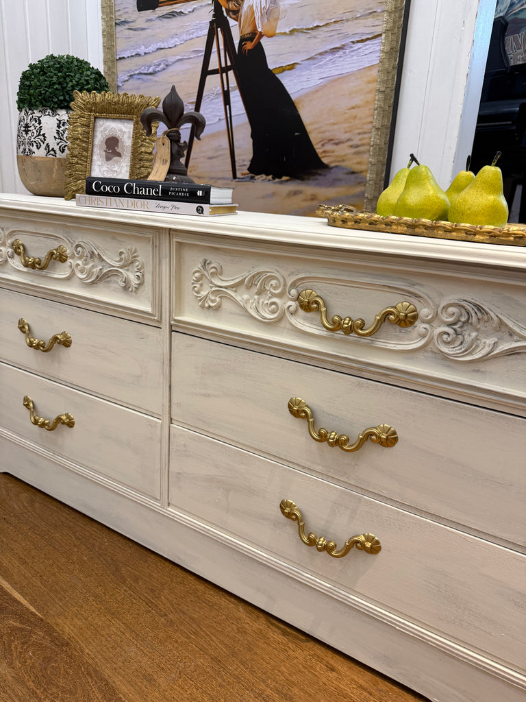 Vintage French Provincial Style Dresser/ Lowboy Drawers