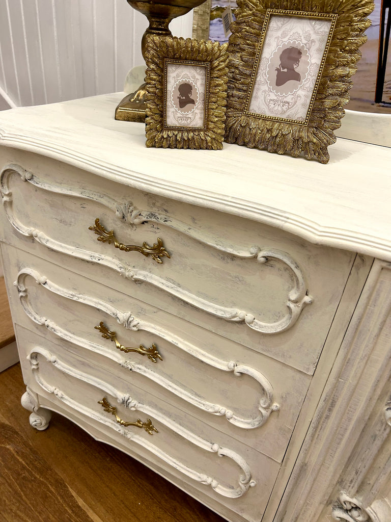 Vintage Dresser/ TV unit