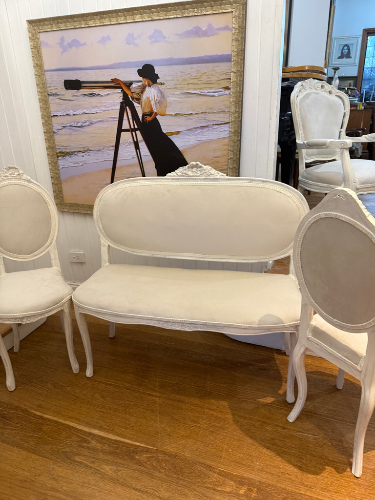 Vintage Queen Anne French Provincial Style Formal Sitting Suite