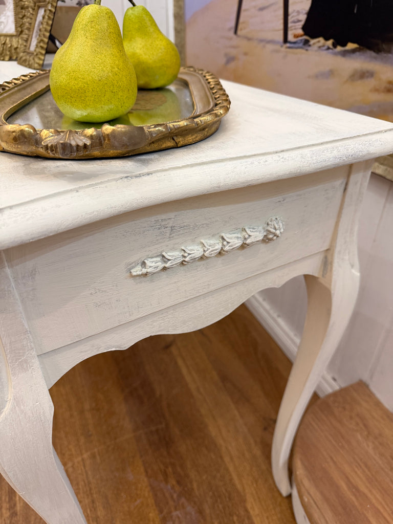 Vintage Queen Anne French Provincial Style Console Table