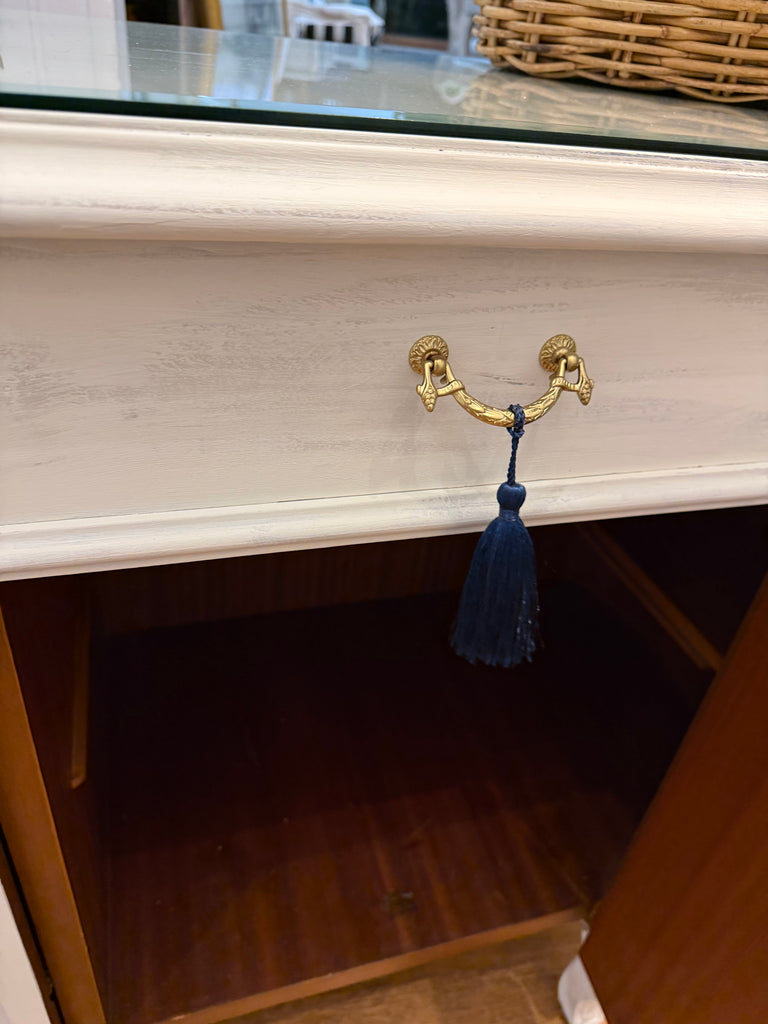 Large French Provincial Style Sideboard/ Buffet