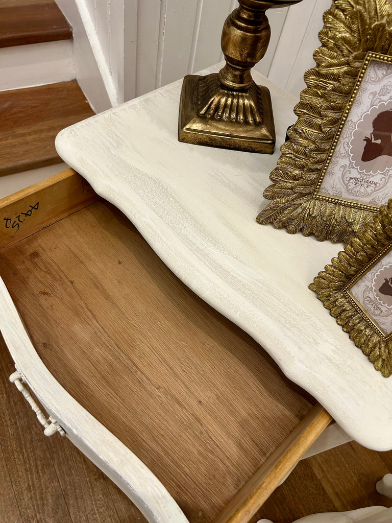 2 x Vintage Queen Anne Bedside Tables