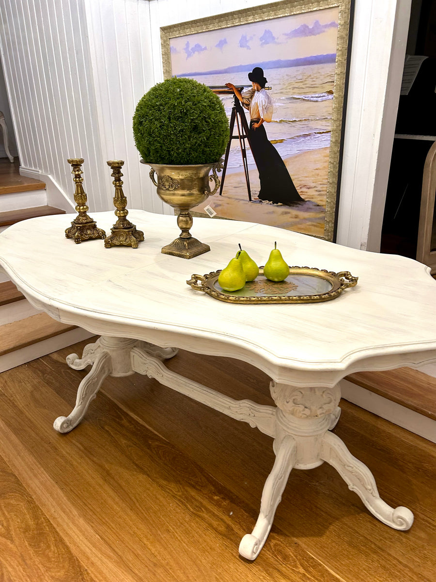 Vintage 6-8 Seater Dining Table
