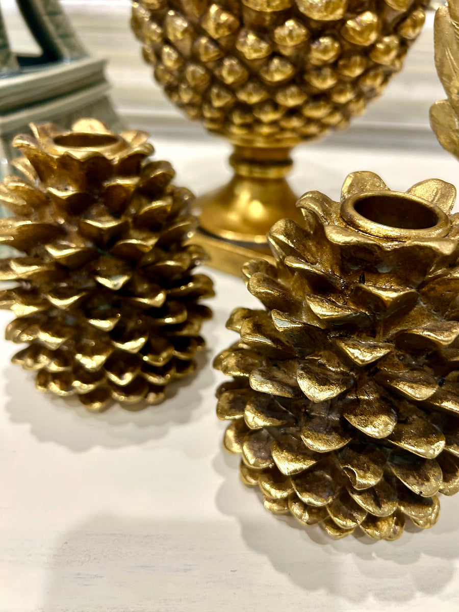Single Pine Cone Candle holder