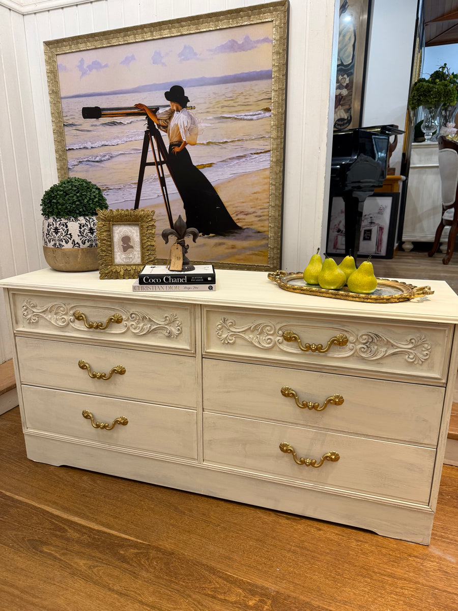 Vintage French Provincial Style Dresser/ Lowboy Drawers