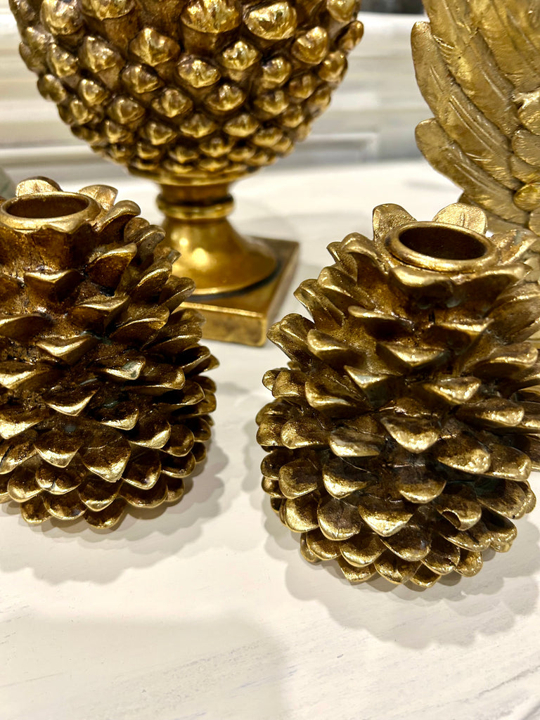 Single Pine Cone Candle holder