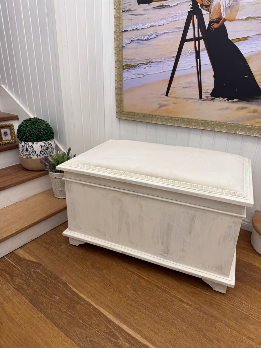 French Provincial Style Blanket Box/ Bench Seat
