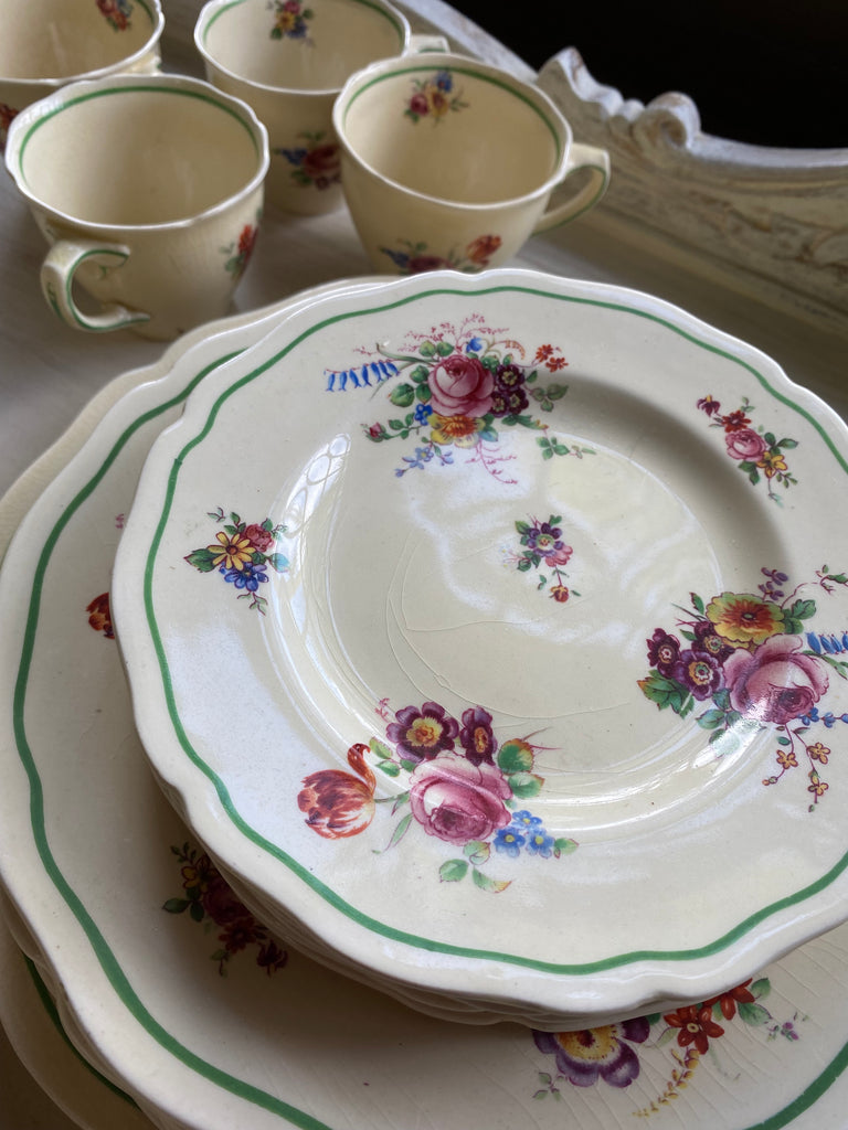 Royal Doultan 1930s Dinner Set D5217