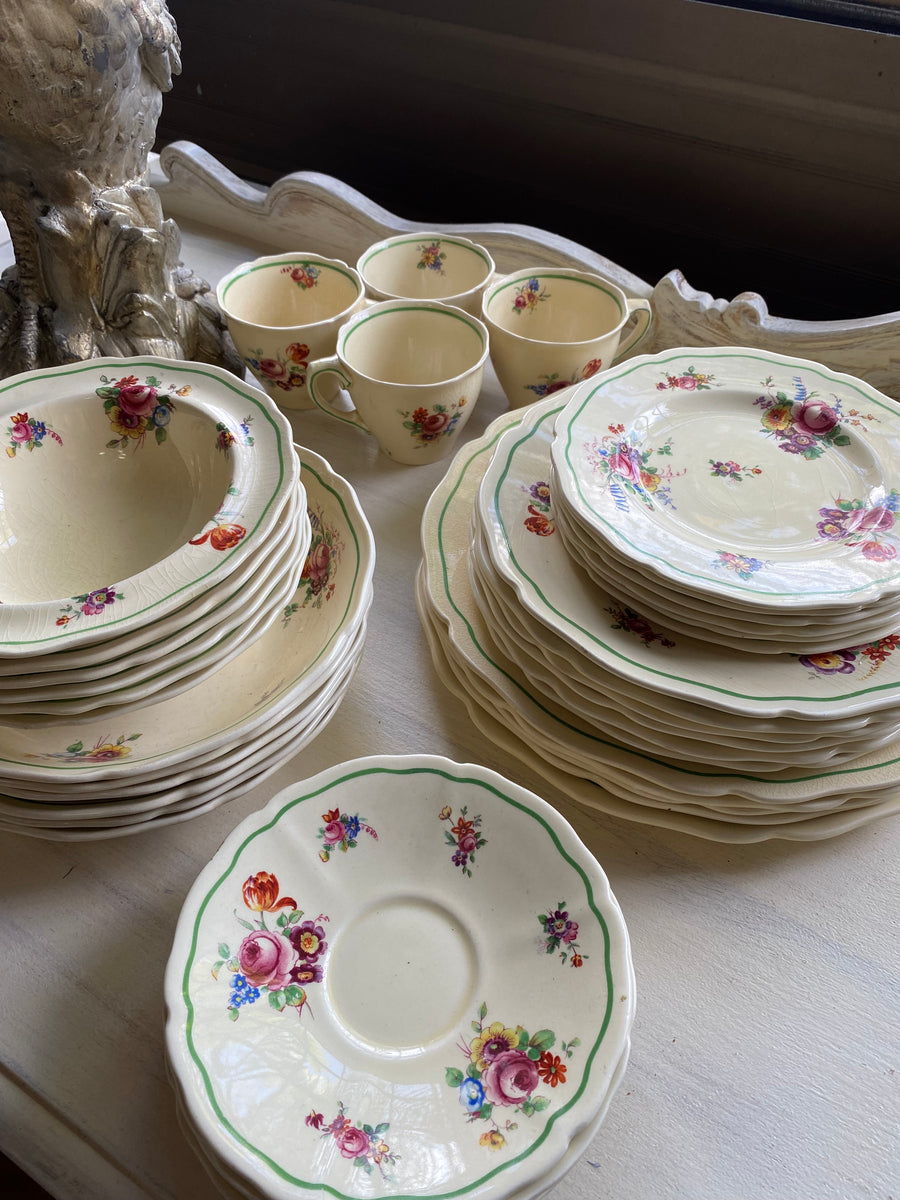 Royal Doultan 1930s Dinner Set D5217