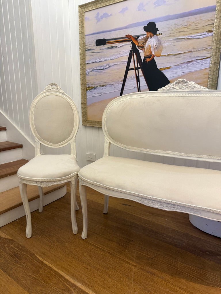 Vintage Queen Anne French Provincial Style Formal Sitting Suite