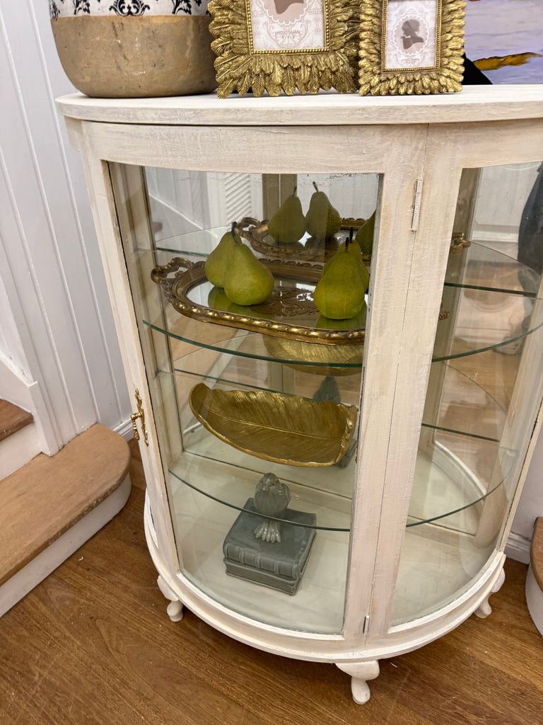 Vintage Queen Anne French Provincial Style Display Cabinet