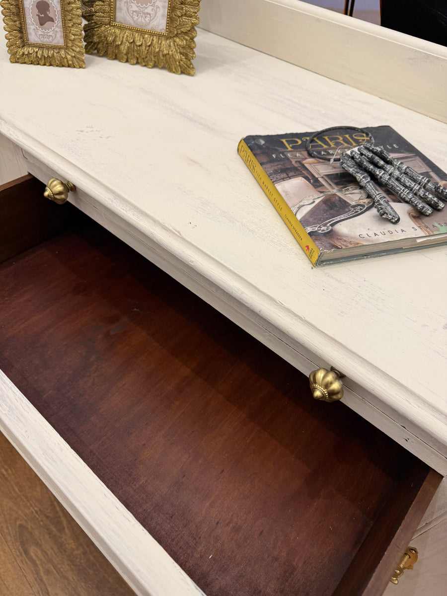 Vintage Rustic Provincial Style Sideboard/Buffet