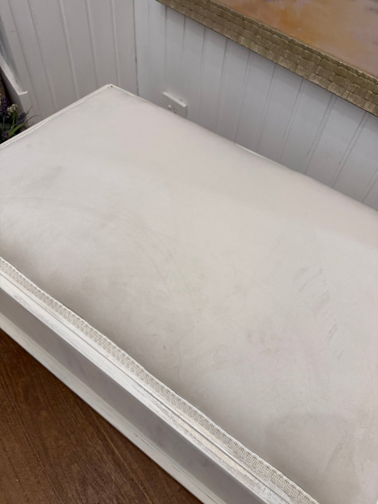 French Provincial Style Blanket Box/ Bench Seat