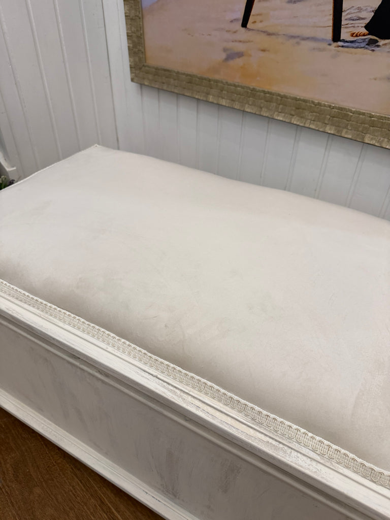 French Provincial Style Blanket Box/ Bench Seat