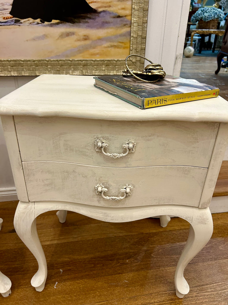 2 x Vintage Queen Anne Bedside Tables