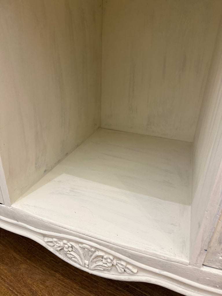 French Provincial Style Dresser/ Sideboard